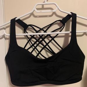 super cute lululemon sports bra !